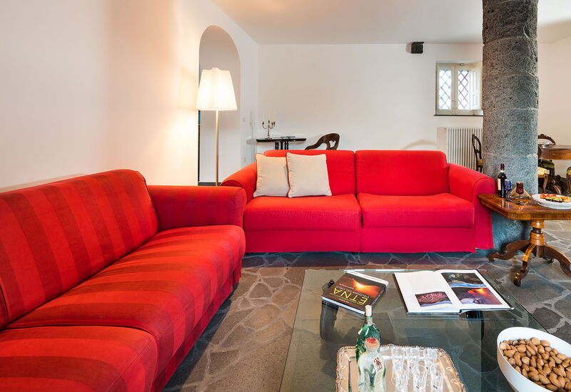 Dimora Vulcano - Castiglione Di Sicilia, Sicilia: Autumn, Living Room, Spring, Summer