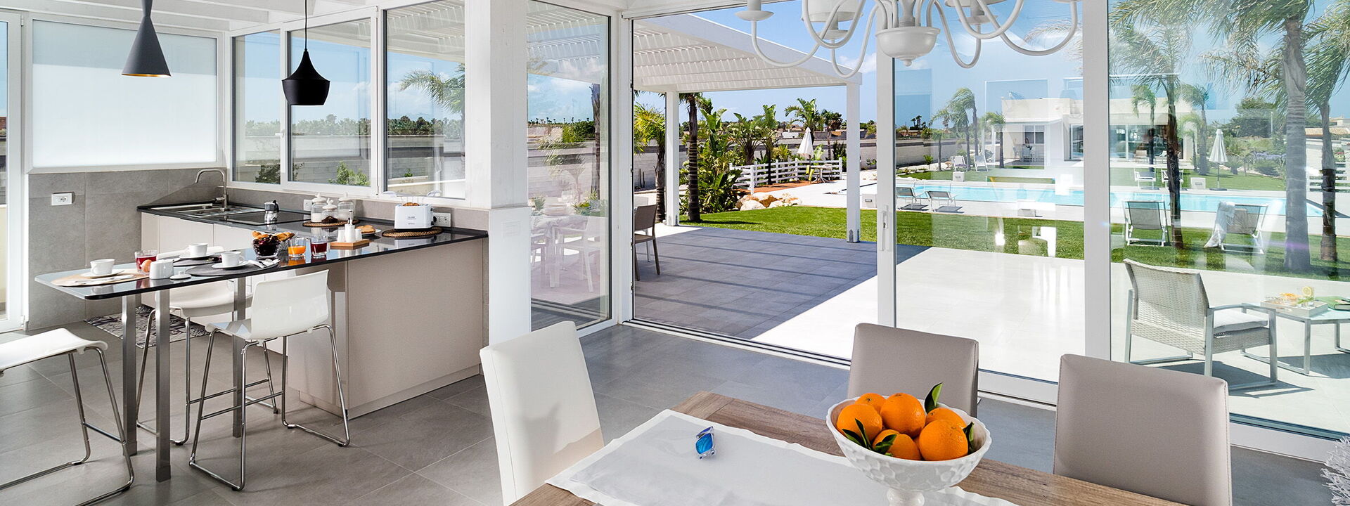 Casa Biancoverde - Marsala, Sicilia: Autumn, Balcony / Terrace / Patio, Dining Room, Kitchen, Pool, Spring, Summer