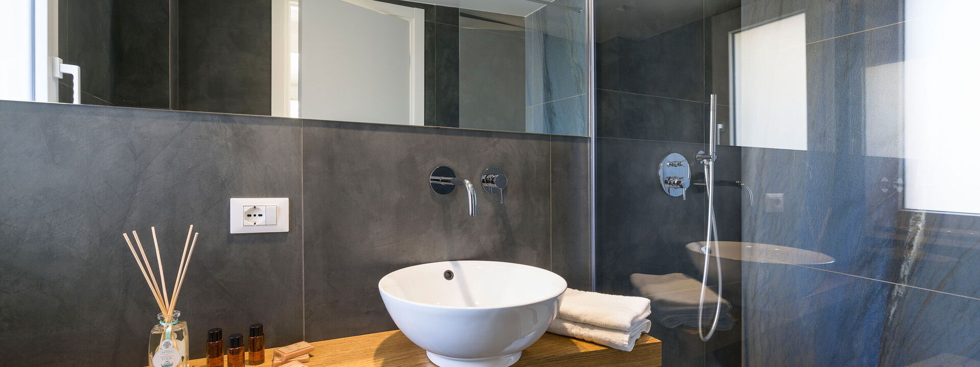 Villa Cinema - Castellammare Del Golfo, Sicilia: Bad, Frühling, Herbst, Sommer