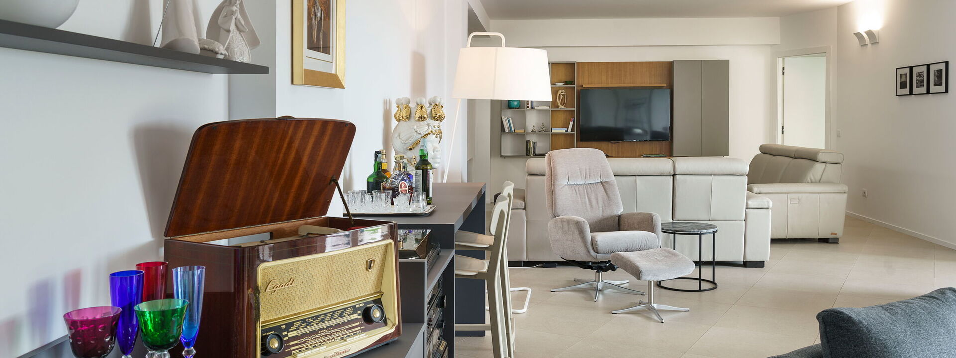 Splendida - Modica, Sicilia: Frühling, Herbst, Sommer, Wohnzimmer