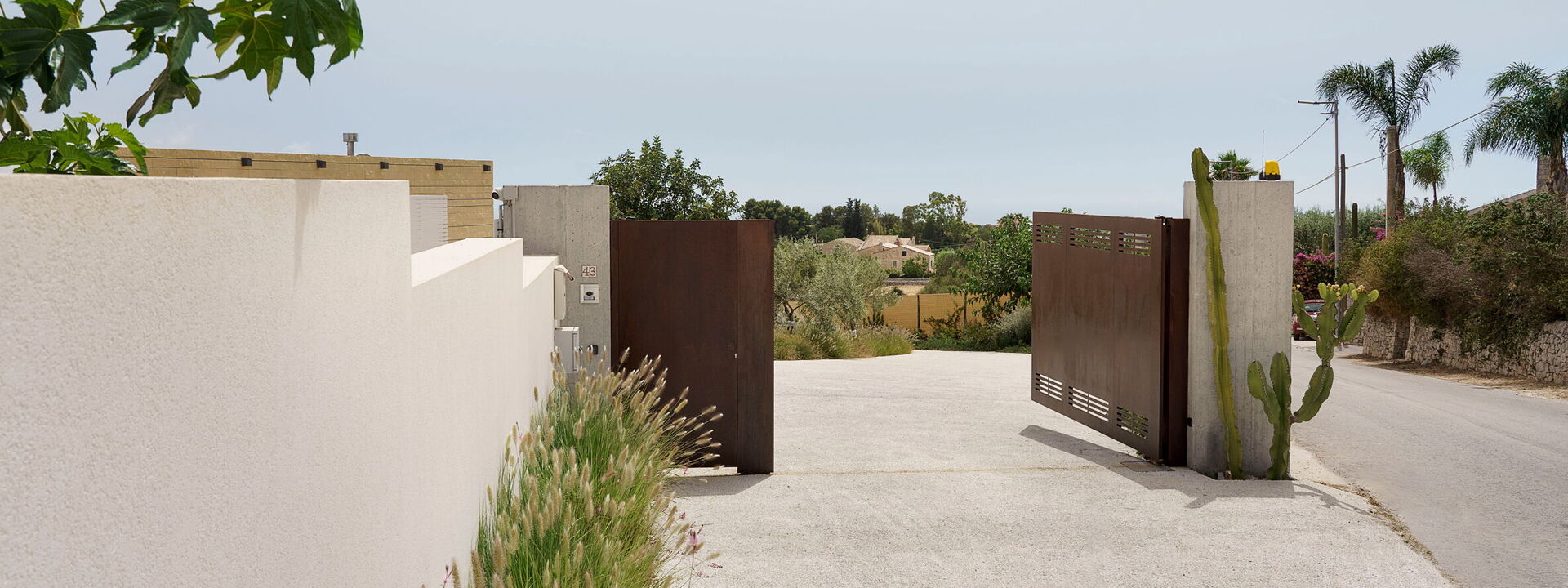 Splendida - Modica, Sicilia: Außen, Draussen, Frühling, Haupteingang, Herbst, Sommer