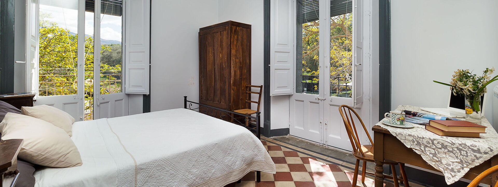 Villa Tranquilla - Randazzo, Sicilia: Autumn, Bedroom, Spring, Summer