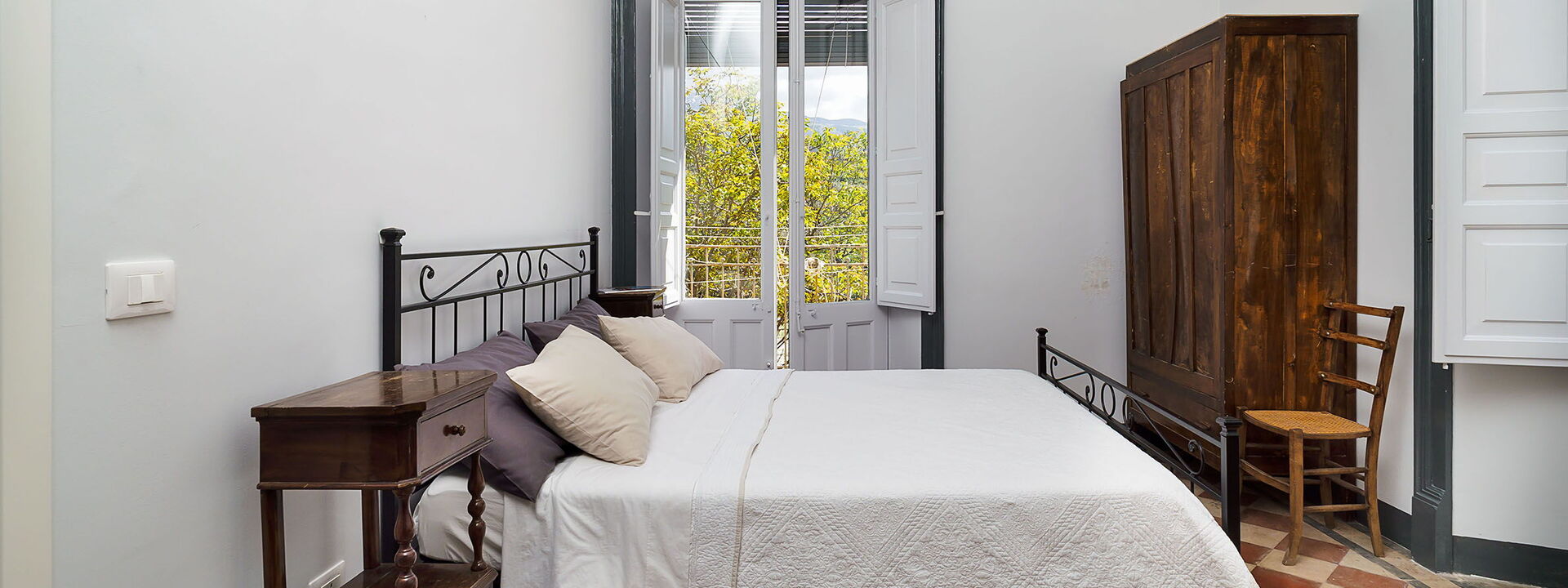 Villa Tranquilla - Randazzo, Sicilia: Autumn, Bedroom, Spring, Summer