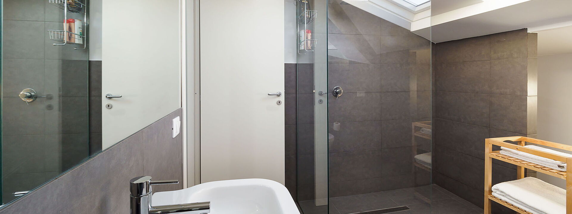 Villa Tranquilla - Randazzo, Sicilia: Autumn, Bathroom, Spring, Summer