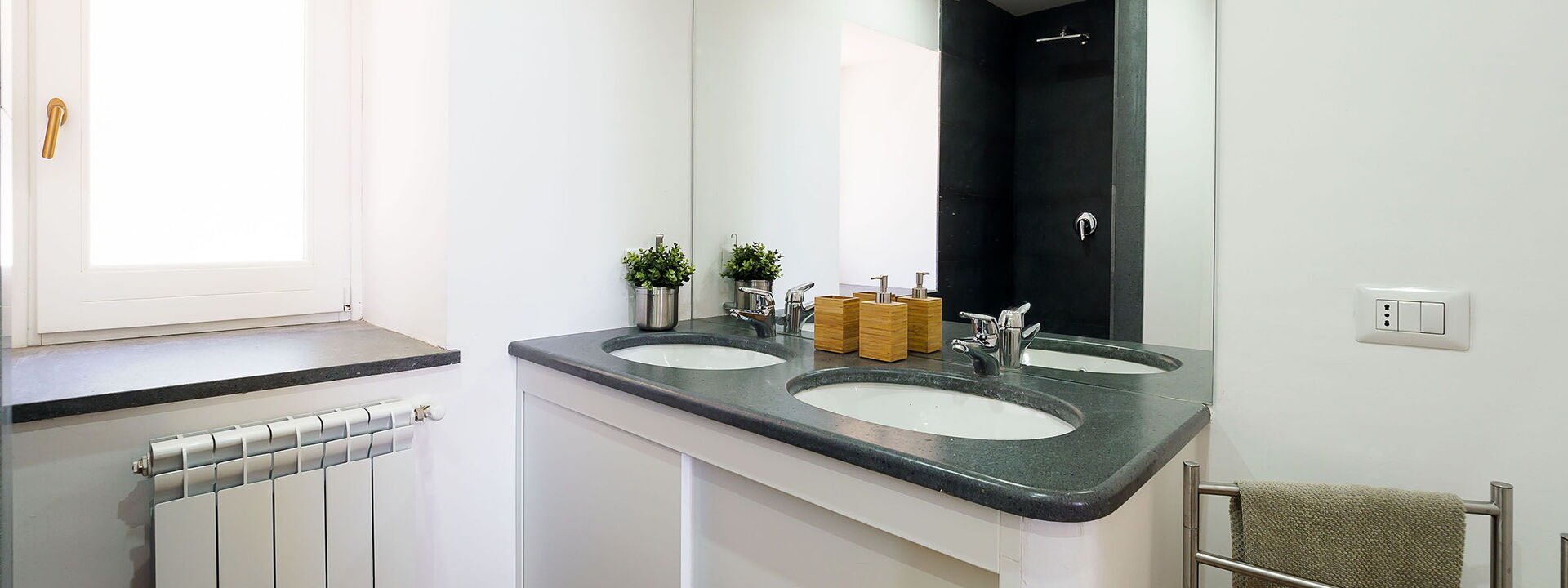 Villa Tranquilla - Randazzo, Sicilia: Autumn, Bathroom, Spring, Summer