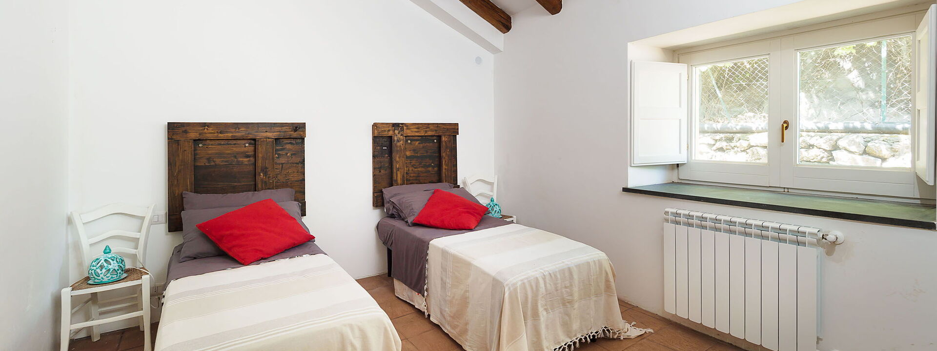 Villa Tranquilla - Randazzo, Sicilia: Autumn, Bedroom, Spring, Summer