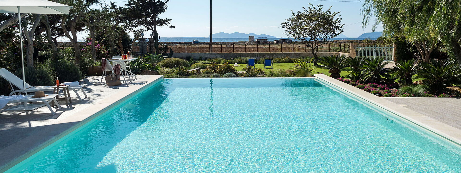 Villa Chiara - Paceco, Sicilia: Automne, Balcon / Terrasse / Patio, bassin, Été, Extérieur, Extérieurs, Printemps