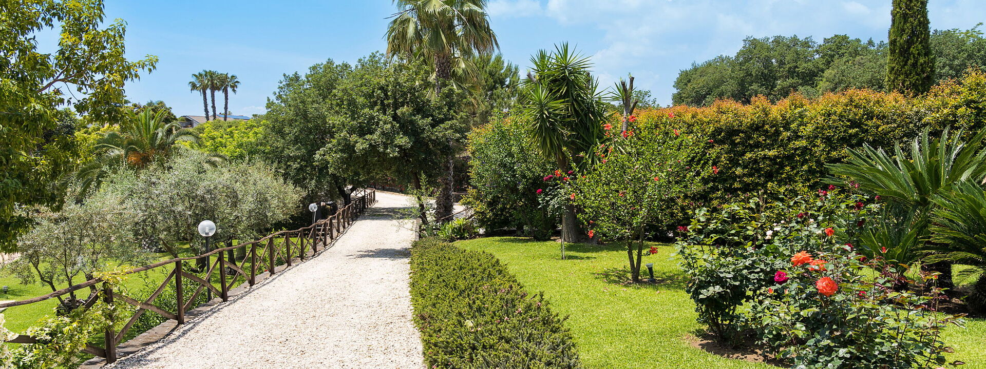 Oasi Verde - Santa Maria La Stella, Sicilia: Autumn, Building Exterior, Garden, Outdoor, Spring, Summer