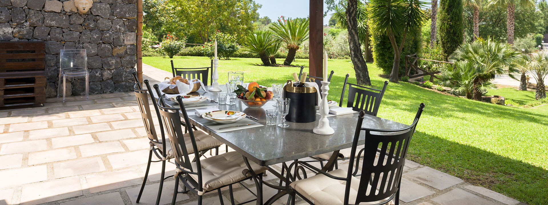 Oasi Verde - Santa Maria La Stella, Sicilia: Autumn, Balcony / Terrace / Patio, Building Exterior, Garden, Outdoor, Spring, Summer