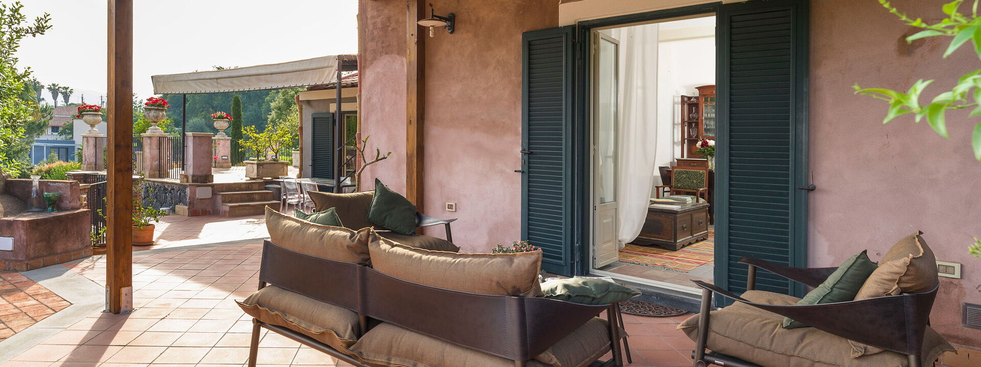 Oasi Verde - Santa Maria La Stella, Sicilia: Autumn, Balcony / Terrace / Patio, Building Exterior, Outdoor, Spring, Summer