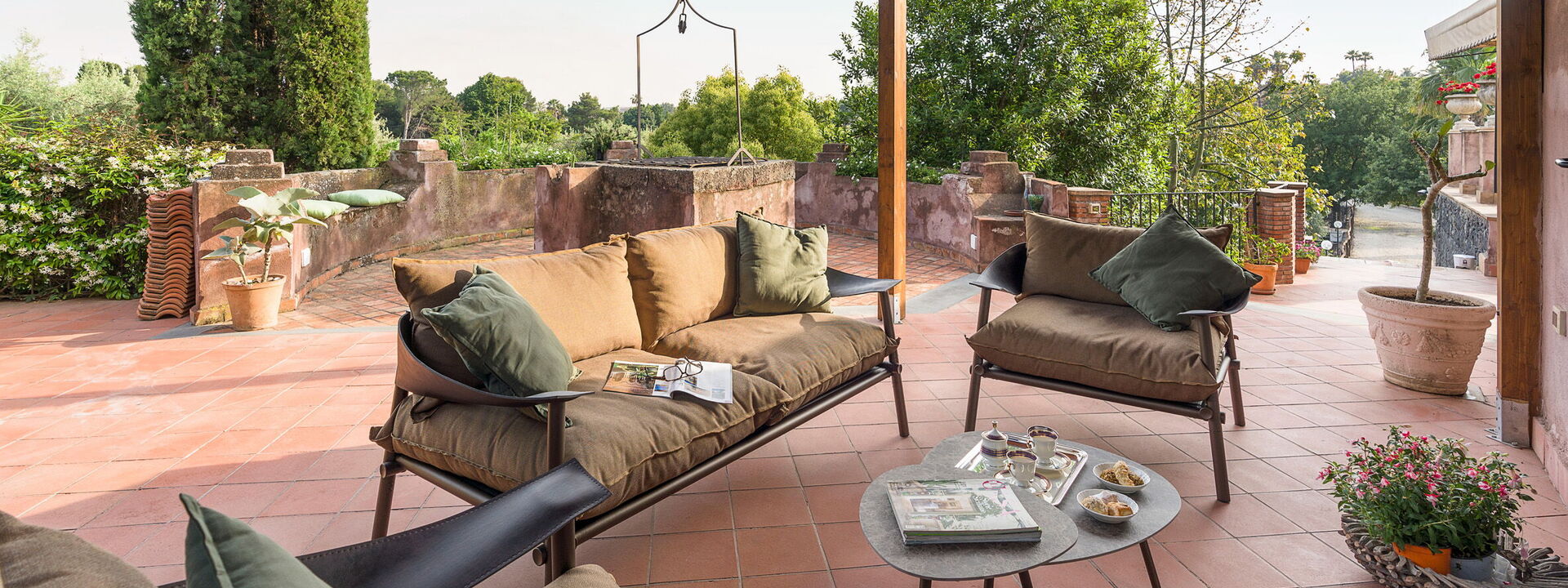 Oasi Verde - Santa Maria La Stella, Sicilia: Autumn, Balcony / Terrace / Patio, Building Exterior, Outdoor, Spring, Summer