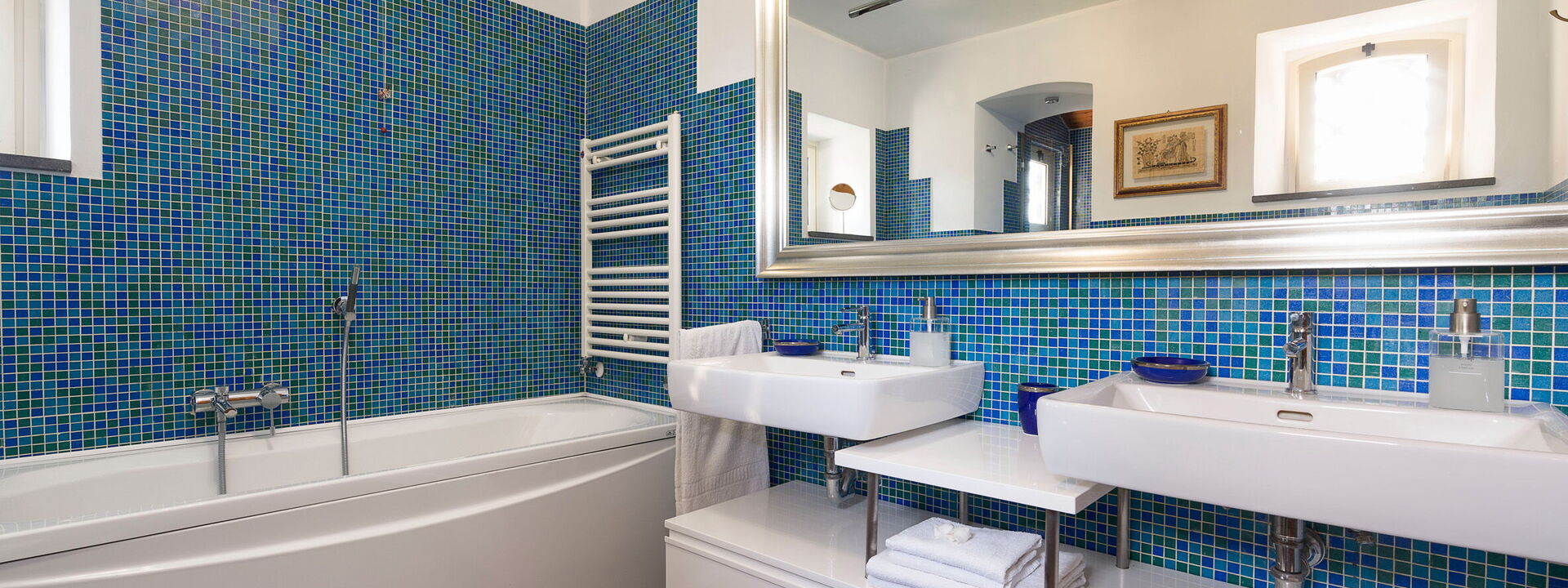 Oasi Verde - Santa Maria La Stella, Sicilia: Autumn, Bathroom, Spring, Summer