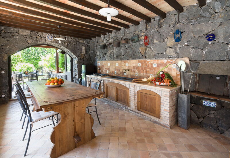 Oasi Verde - Santa Maria La Stella, Sicilia: Autumn, Balcony / Terrace / Patio, Building Exterior, Outdoor, Spring, Summer