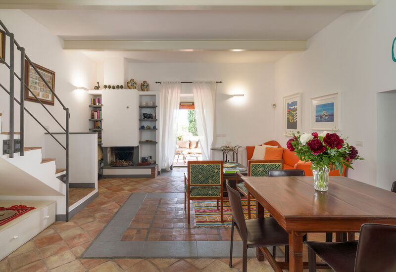 Oasi Verde - Santa Maria La Stella, Sicilia: Autumn, Dining Room, Living Room, Spring, Summer
