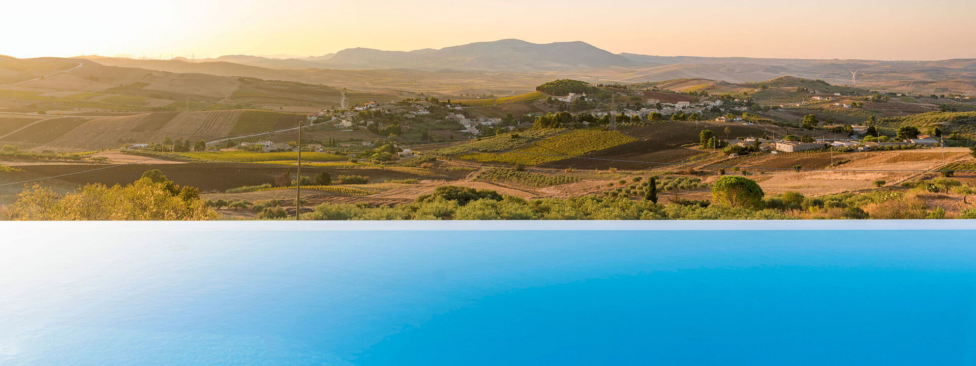 Mirabilia - Tangi, Sicilia: Automne, Balcon / Terrasse / Patio, bassin, Été, Extérieur, Extérieurs, Printemps, Vues