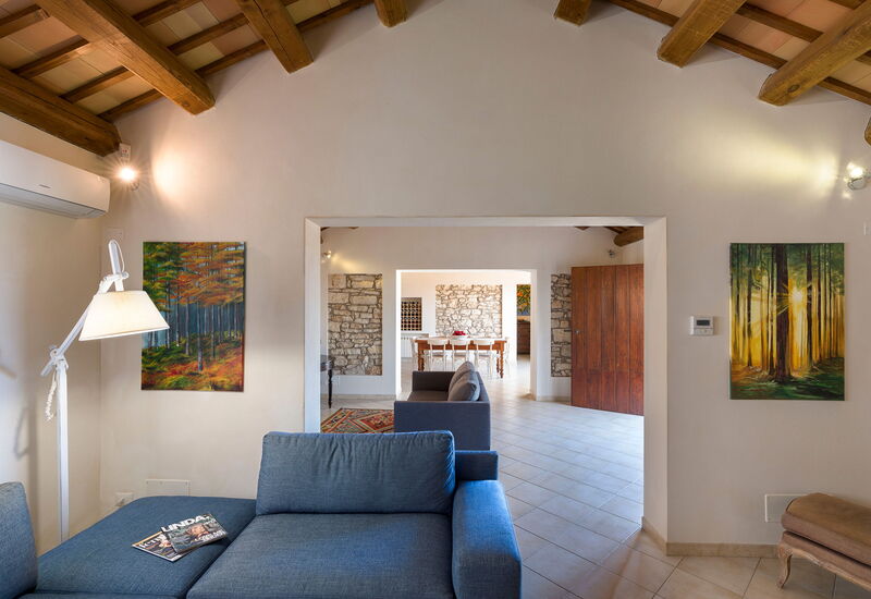 Mirabilia - Tangi, Sicilia: Autunno, Estate, Primavera, Soggiorno