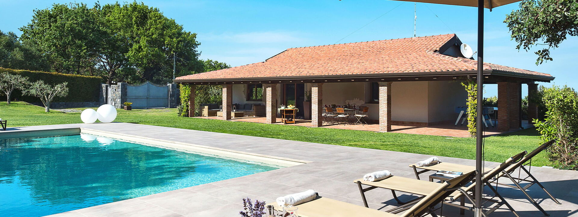 Casa Bedda - Viagrande, Sicilia: Automne, Balcon / Terrasse / Patio, bassin, Été, Extérieur, Extérieurs, Jardin, Printemps