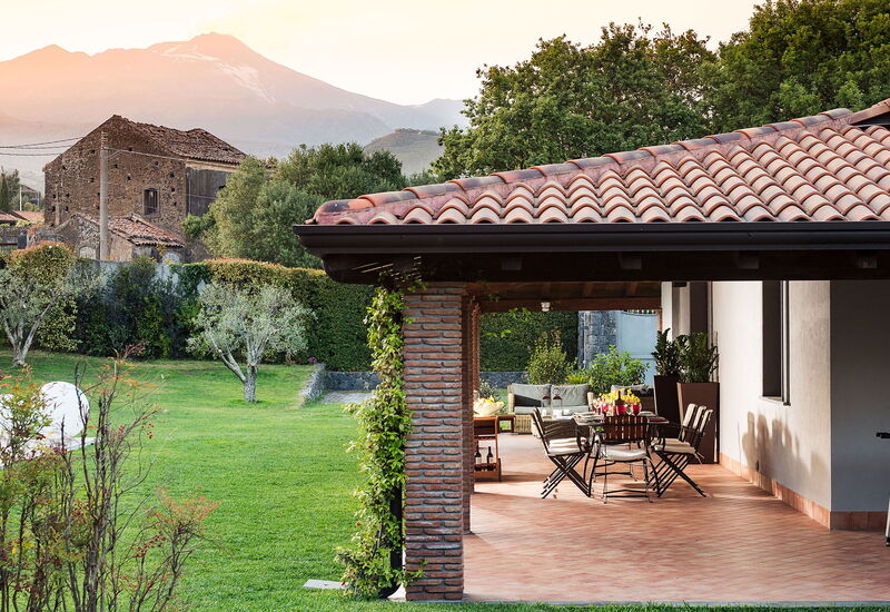 Casa Bedda - Viagrande, Sicilia: Autumn, Balcony / Terrace / Patio, Building Exterior, Garden, Outdoor, Scenic View, Spring, Summer