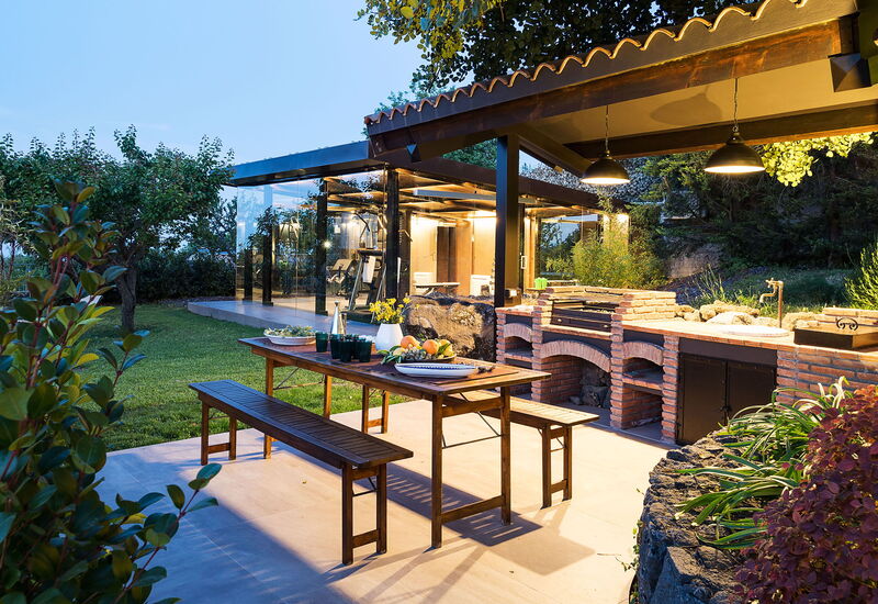 Casa Bedda - Viagrande, Sicilia: Autumn, Balcony / Terrace / Patio, Building Exterior, Garden, Outdoor, Spring, Summer