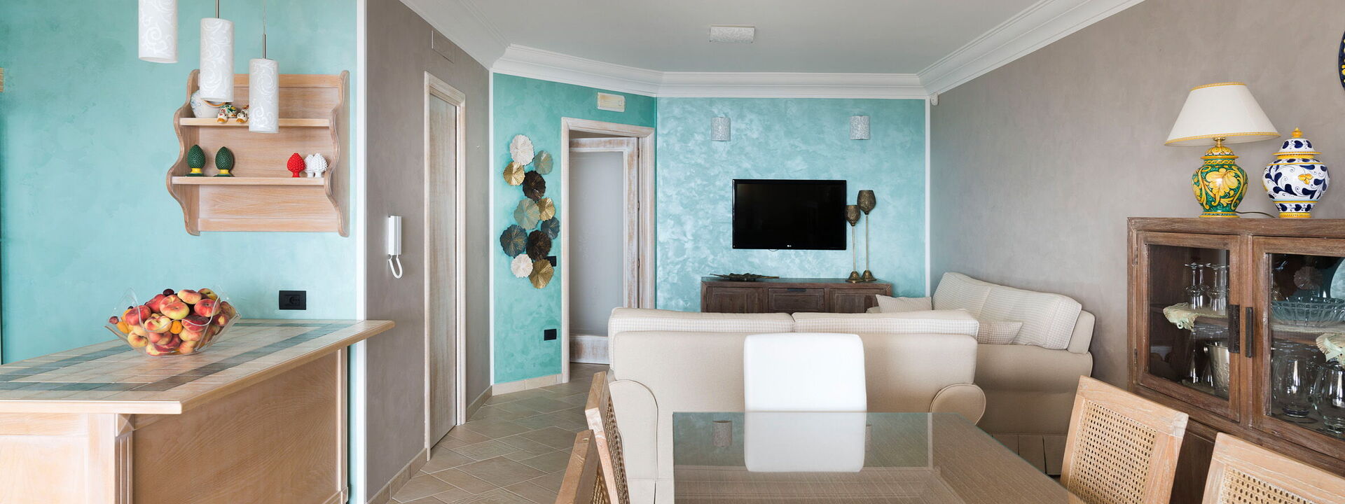 Villa Vistamare - Montallegro, Sicilia: Esszimmer, Frühling, Herbst, Küche, Sommer, Wohnzimmer