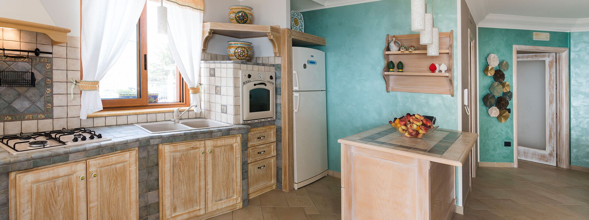 Villa Vistamare - Montallegro, Sicilia: Frühling, Herbst, Küche, Sommer