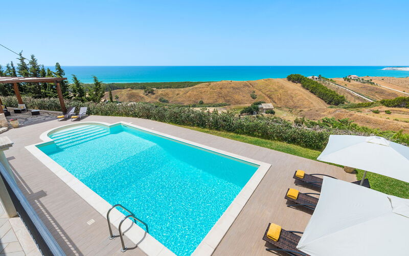 Villa Vistamare - Montallegro, Sicilia