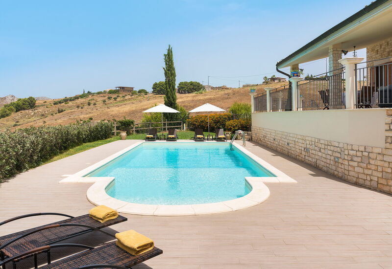 Villa Vistamare - Montallegro, Sicilia: Automne, Balcon / Terrasse / Patio, bassin, Été, Extérieur, Extérieurs, Jardin, Printemps, Vues