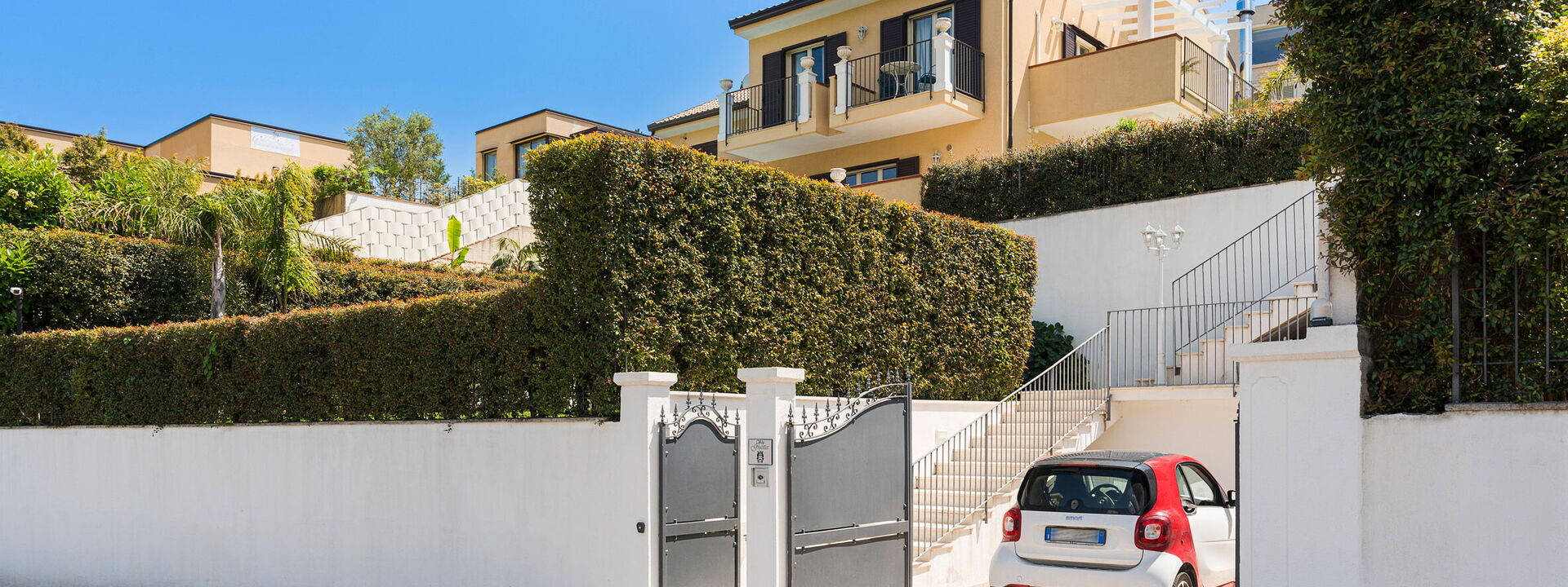 Casamonte - Castelmola, Sicilia: Außen, Draussen, Frühling, Haupteingang, Herbst, Sommer