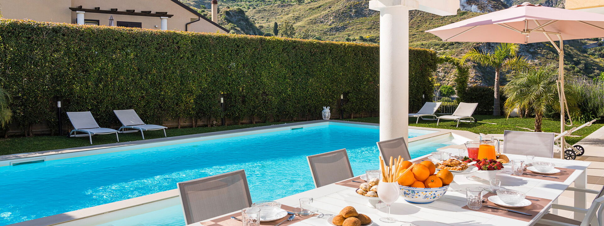 Casamonte - Castelmola, Sicilia: Ansichten, Außen, Balkon / Terrasse / Patio, Draussen, Frühling, Herbst, Schwimmbad, Sommer