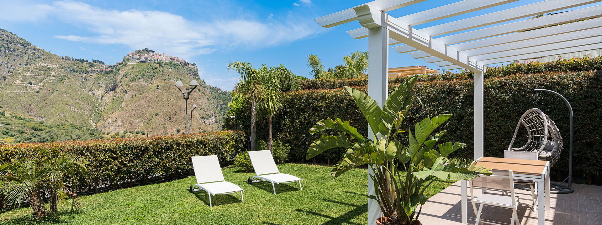 Casamonte - Castelmola, Sicilia: Außen, Draussen, Frühling, Garten, Herbst, Sommer