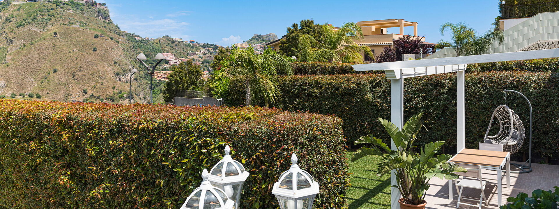 Casamonte - Castelmola, Sicilia: Außen, Draussen, Frühling, Garten, Herbst, Sommer