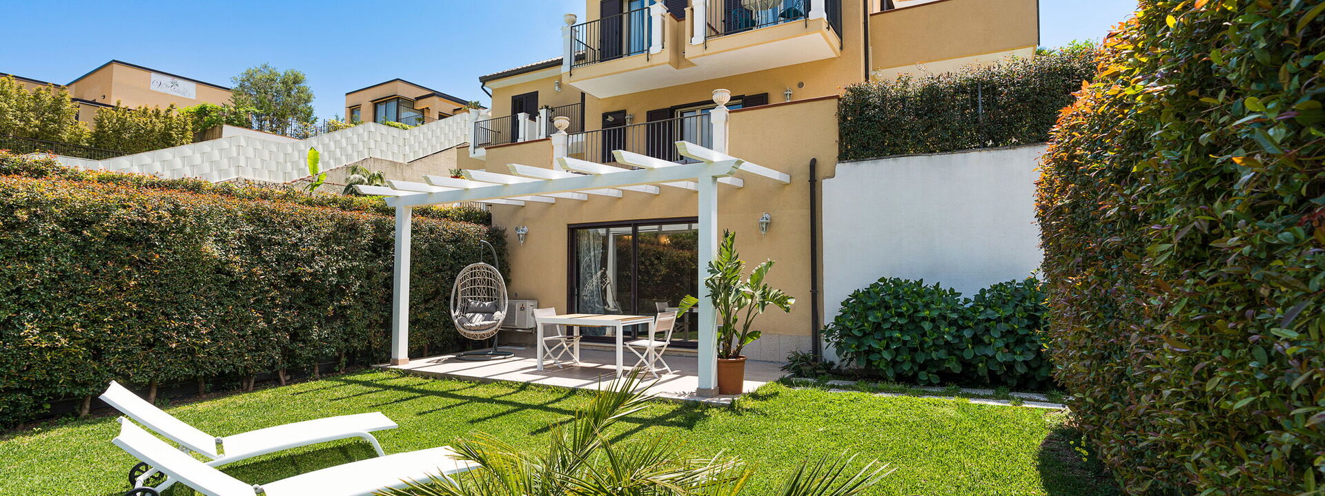 Casamonte - Castelmola, Sicilia: Außen, Draussen, Frühling, Garten, Herbst, Sommer