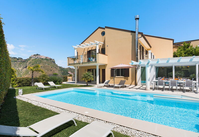 Casamonte - Castelmola, Sicilia: Autumn, Balcony / Terrace / Patio, Building Exterior, Outdoor, Pool, Scenic View, Spring, Summer