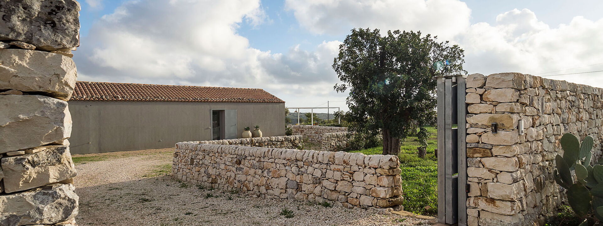 Villa Carmelita - Ragusa, Sicilia: Außen, Draussen, Frühling, Haupteingang, Herbst, Sommer