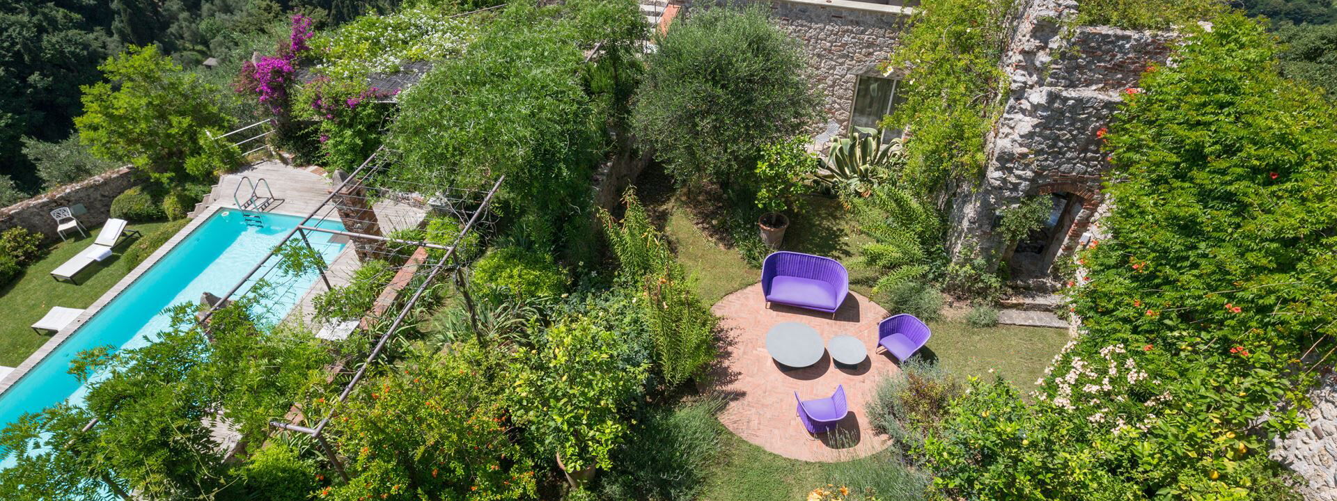 Villa Maestosa - Camaiore, Toscana: Automne, Balcon / Terrasse / Patio, bassin, Été, Extérieur, Extérieurs, Jardin, Printemps, Vues