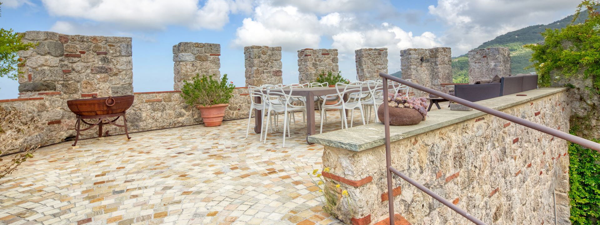 Villa Maestosa - Camaiore, Toscana: Automne, Balcon / Terrasse / Patio, Été, Extérieur, Extérieurs, Printemps, Vues