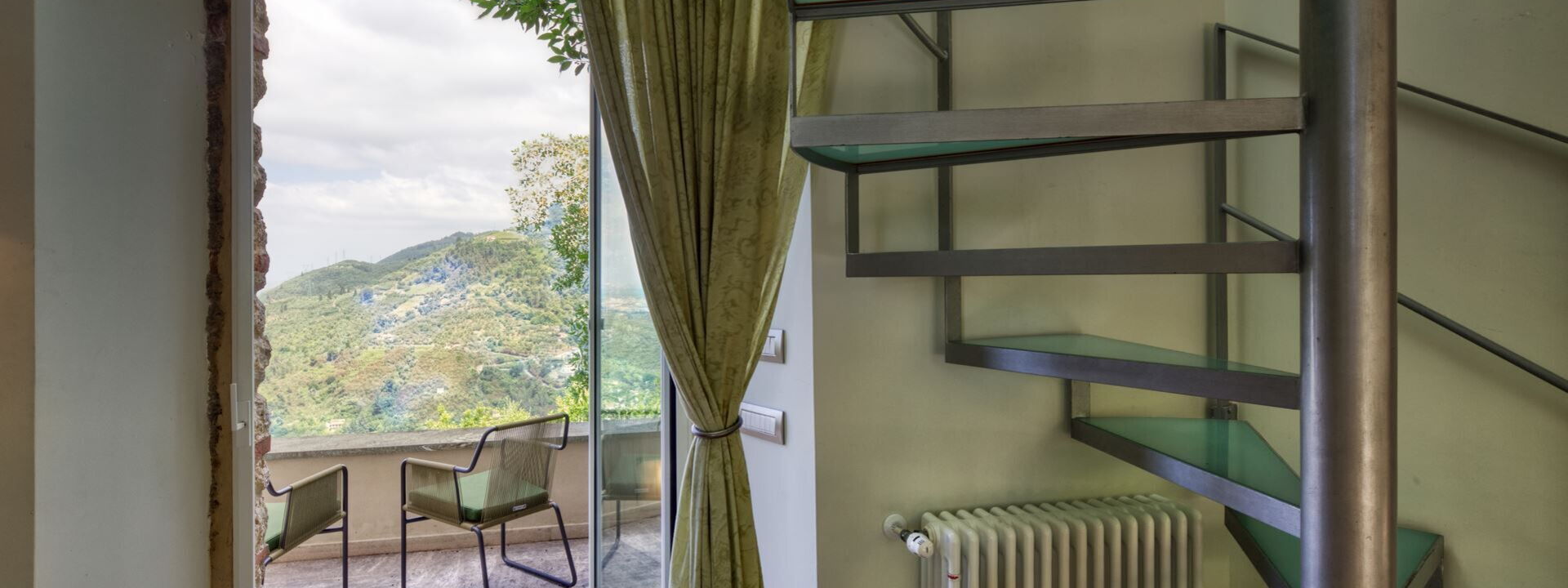 Villa Maestosa - Camaiore, Toscana: Automne, Balcon / Terrasse / Patio, Été, Printemps, Vues