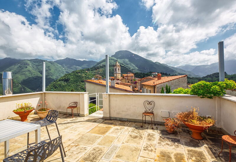 Villa Maestosa - Camaiore, Toscana: Autumn, Balcony / Terrace / Patio, Building Exterior, Outdoor, Scenic View, Spring, Summer