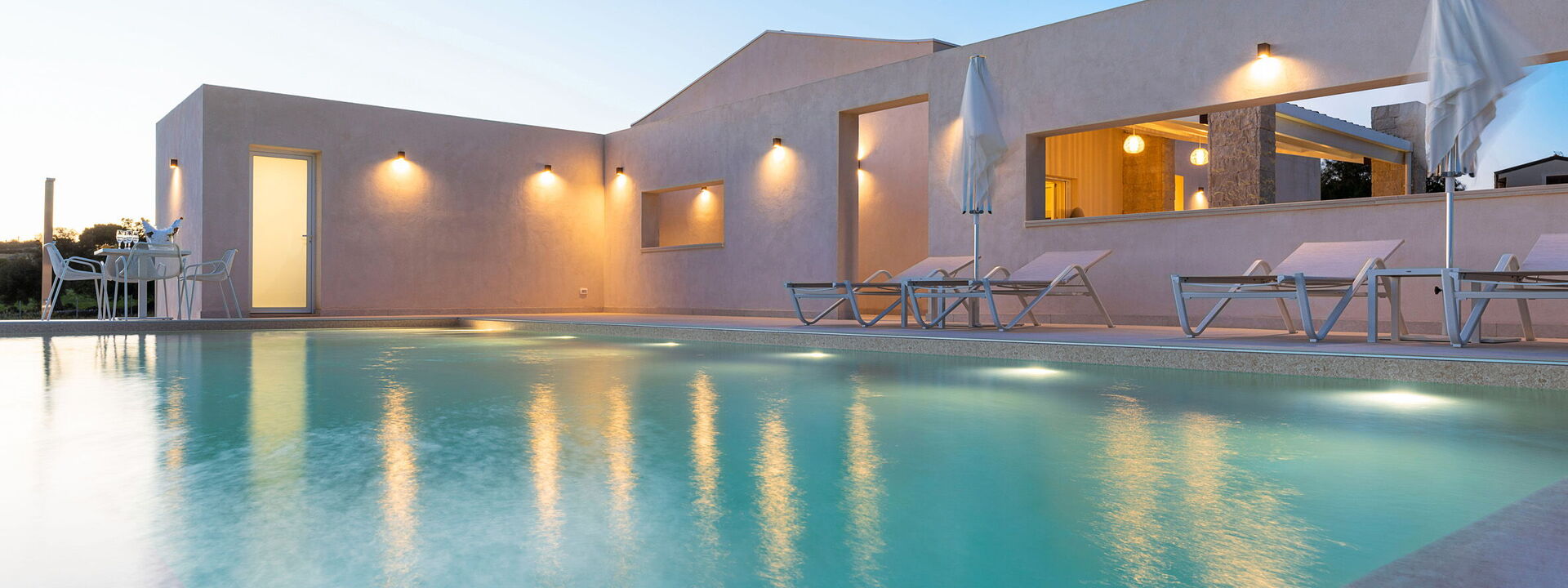 Villa Argento - Rosolini, Sicilia: Autumn, Balcony / Terrace / Patio, Building Exterior, Outdoor, Pool, Spring, Summer