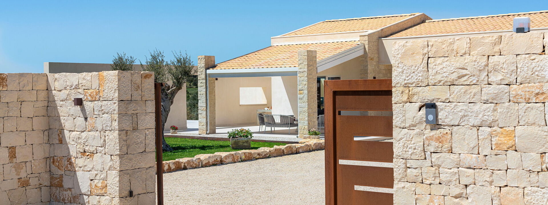 Villa Argento - Rosolini, Sicilia: Autumn, Building Exterior, Main Entrance, Outdoor, Spring, Summer