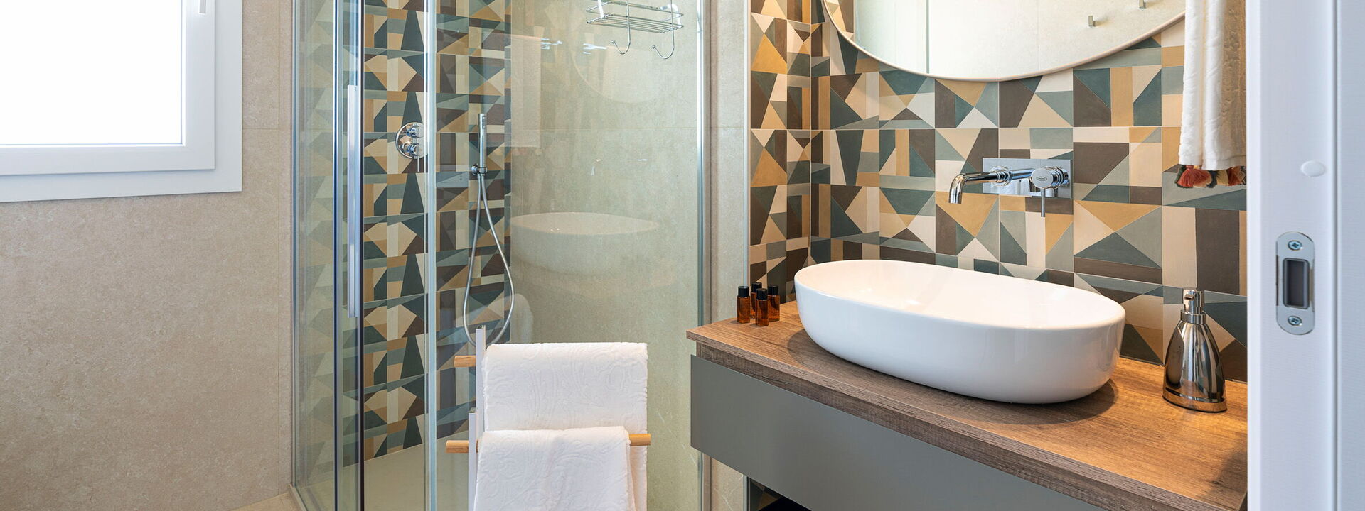 Villa Argento - Rosolini, Sicilia: Autumn, Bathroom, Spring, Summer