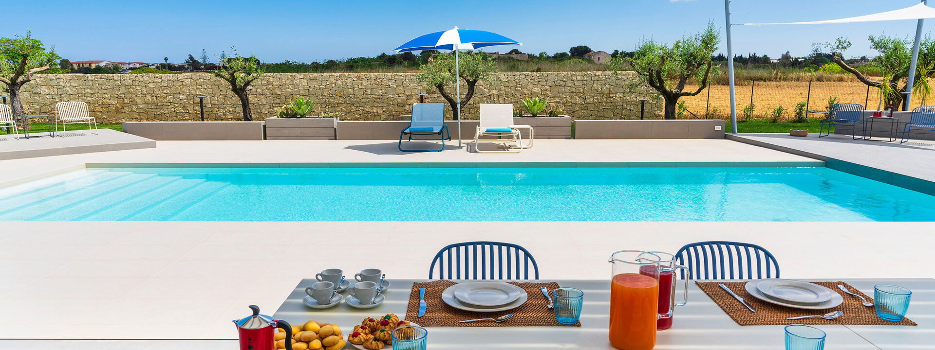 Casa Colori - Noto, Sicilia: Autumn, Balcony / Terrace / Patio, Building Exterior, Outdoor, Pool, Spring, Summer