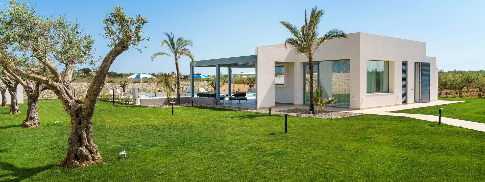 Casa Colori - Noto, Sicilia: Autumn, Building Exterior, Garden, Outdoor, Spring, Summer