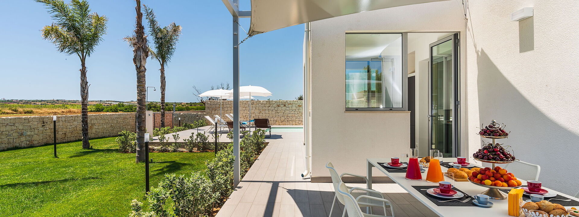 Villa Le Palme - Noto, Sicilia: Autumn, Balcony / Terrace / Patio, Building Exterior, Garden, Outdoor, Spring, Summer