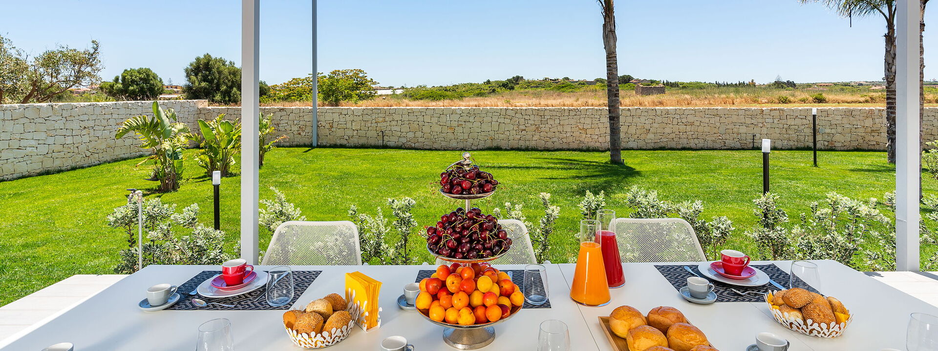 Villa Le Palme - Noto, Sicilia: Autumn, Balcony / Terrace / Patio, Building Exterior, Garden, Outdoor, Spring, Summer