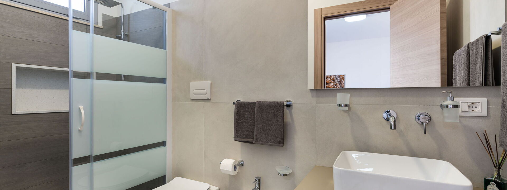 Villa Le Palme - Noto, Sicilia: Autumn, Bathroom, Spring, Summer