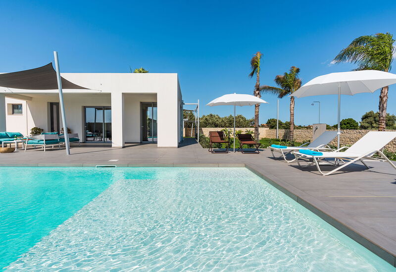 Villa Le Palme - Noto, Sicilia: Automne, Balcon / Terrasse / Patio, bassin, Été, Extérieur, Extérieurs, Printemps