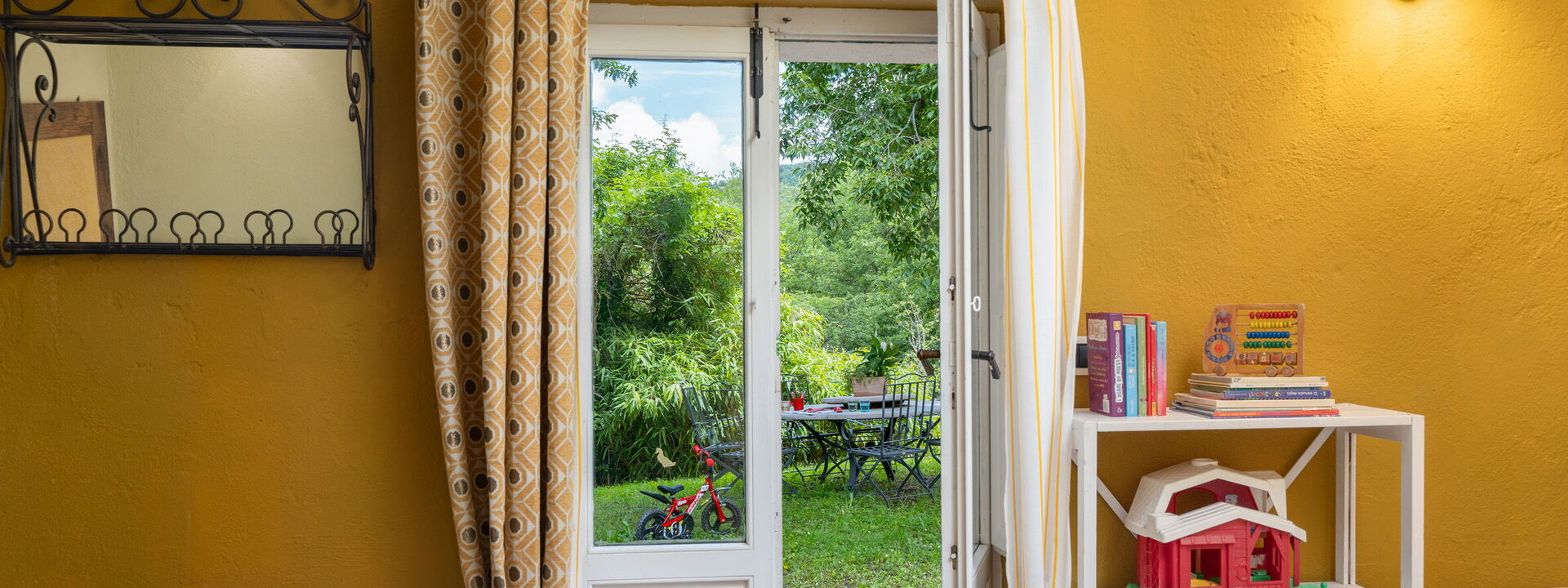 Casale Collina Verde - San Casciano Dei Bagni, Toscana: Autumn, Bedroom, Spring, Summer