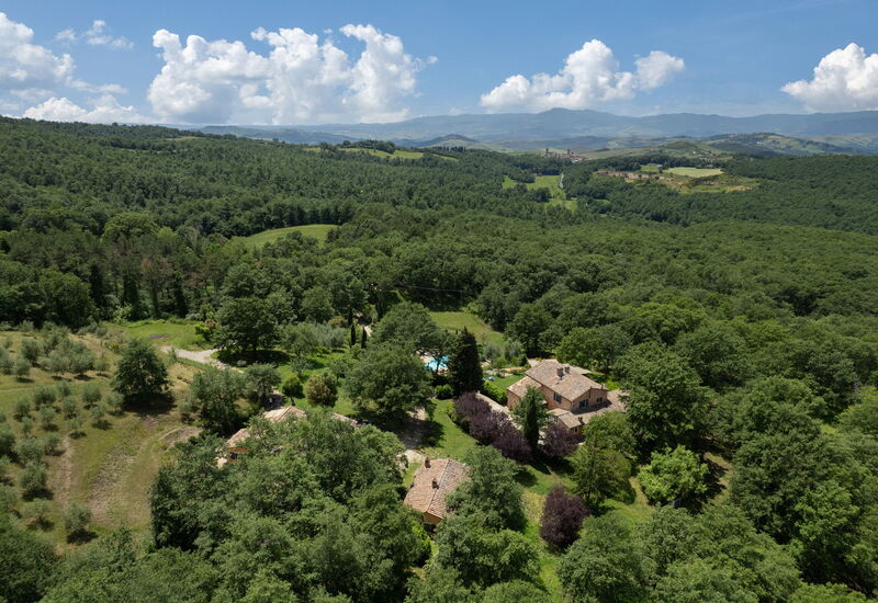 Casale Collina Verde - San Casciano Dei Bagni, Toscana: Ansichten, Außen, Draussen, Frühling, Herbst, Schwimmbad, Sommer