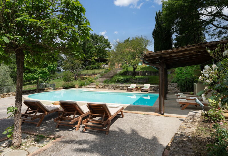 Casale Collina Verde - San Casciano Dei Bagni, Toscana: Außen, Balkon / Terrasse / Patio, Draussen, Frühling, Garten, Herbst, Schwimmbad, Sommer